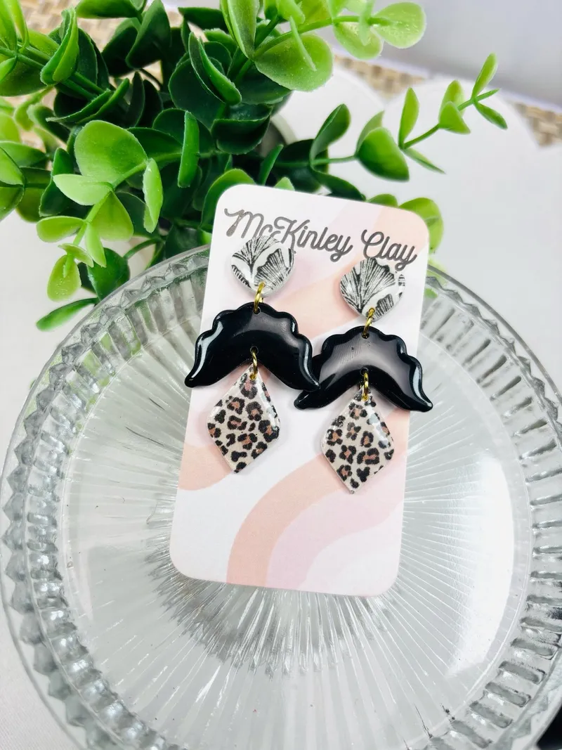Leopard & Leaf