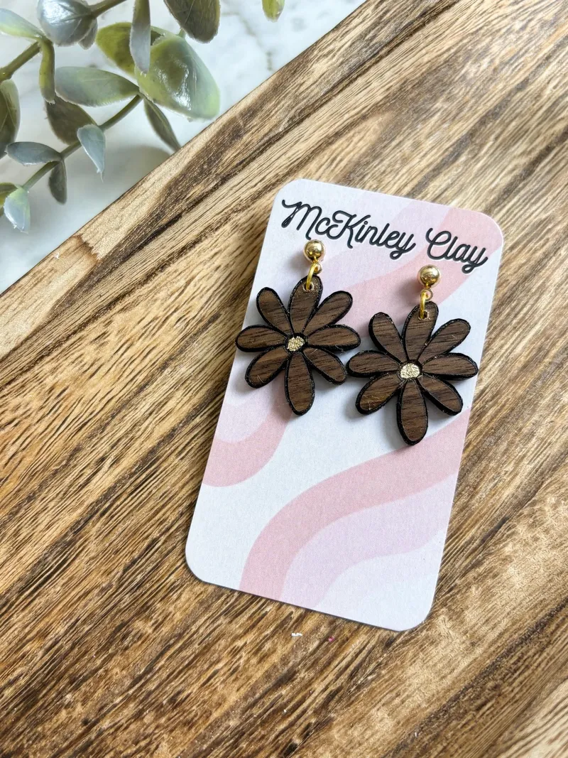 Dainty Wood Daisy