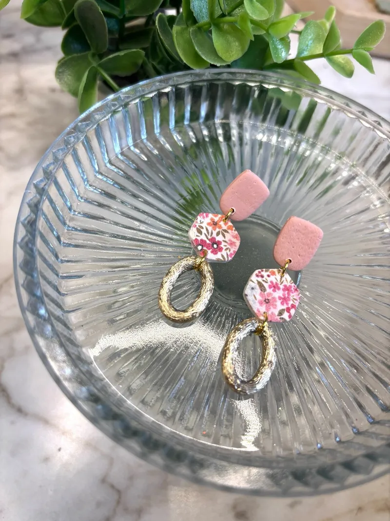 Pink & Gold Vintage