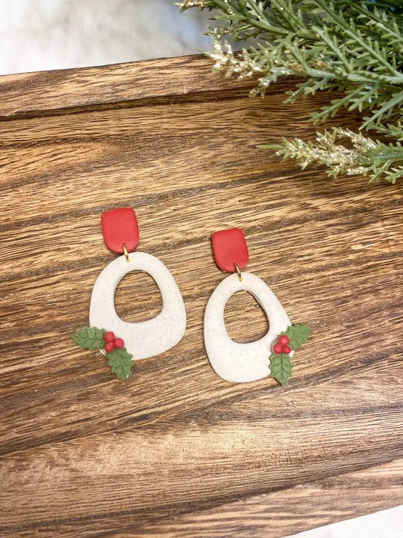 Holly & Red