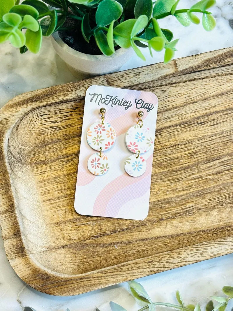 Retro Daisy Dangle