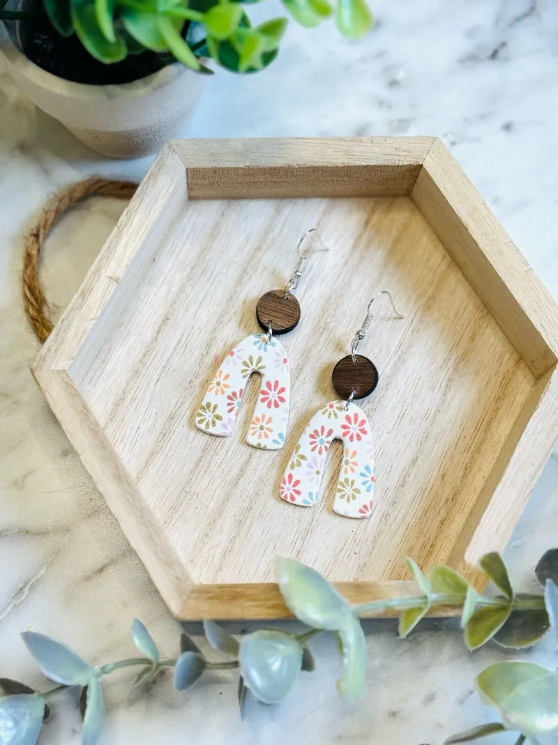 Retro Daisy & Wood