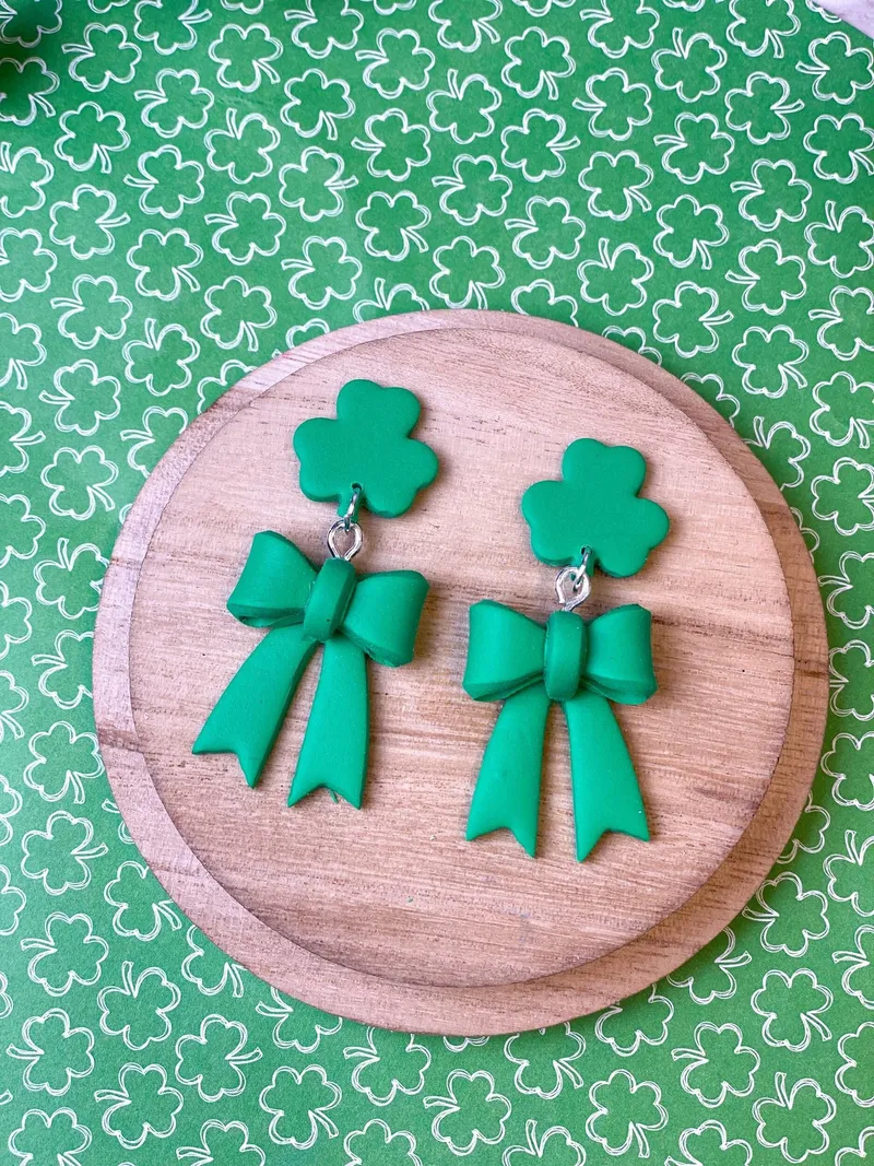 Shamrock Bows