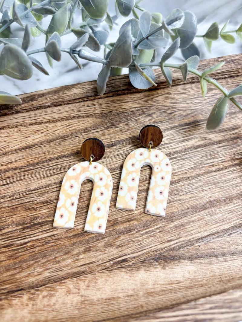 Daisy & Wood
