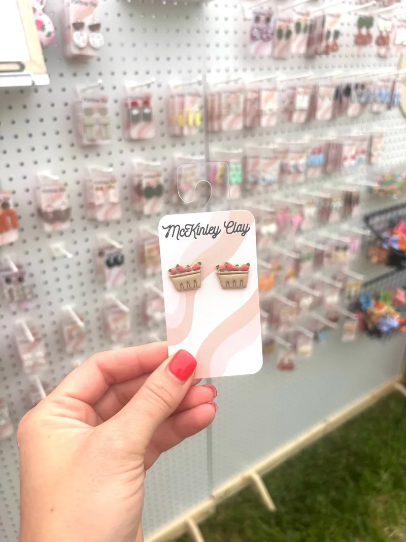 Strawberry Carton Studs