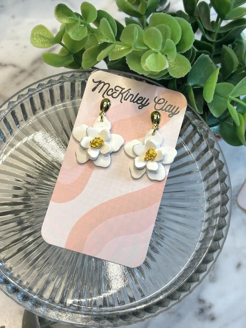 White & Gold Flower