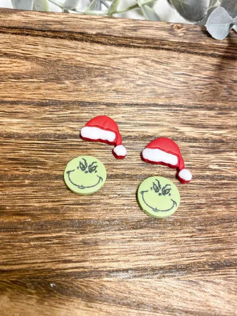 Grinch Studs